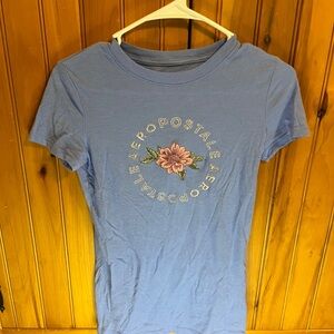 AEROPOSTALE Blue T-shirt with flower imprint Small